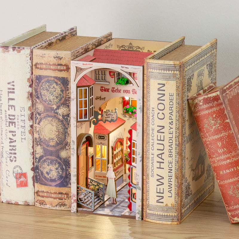 Puzziv DIY Booknook Kit (The Ancient City of Flowers)