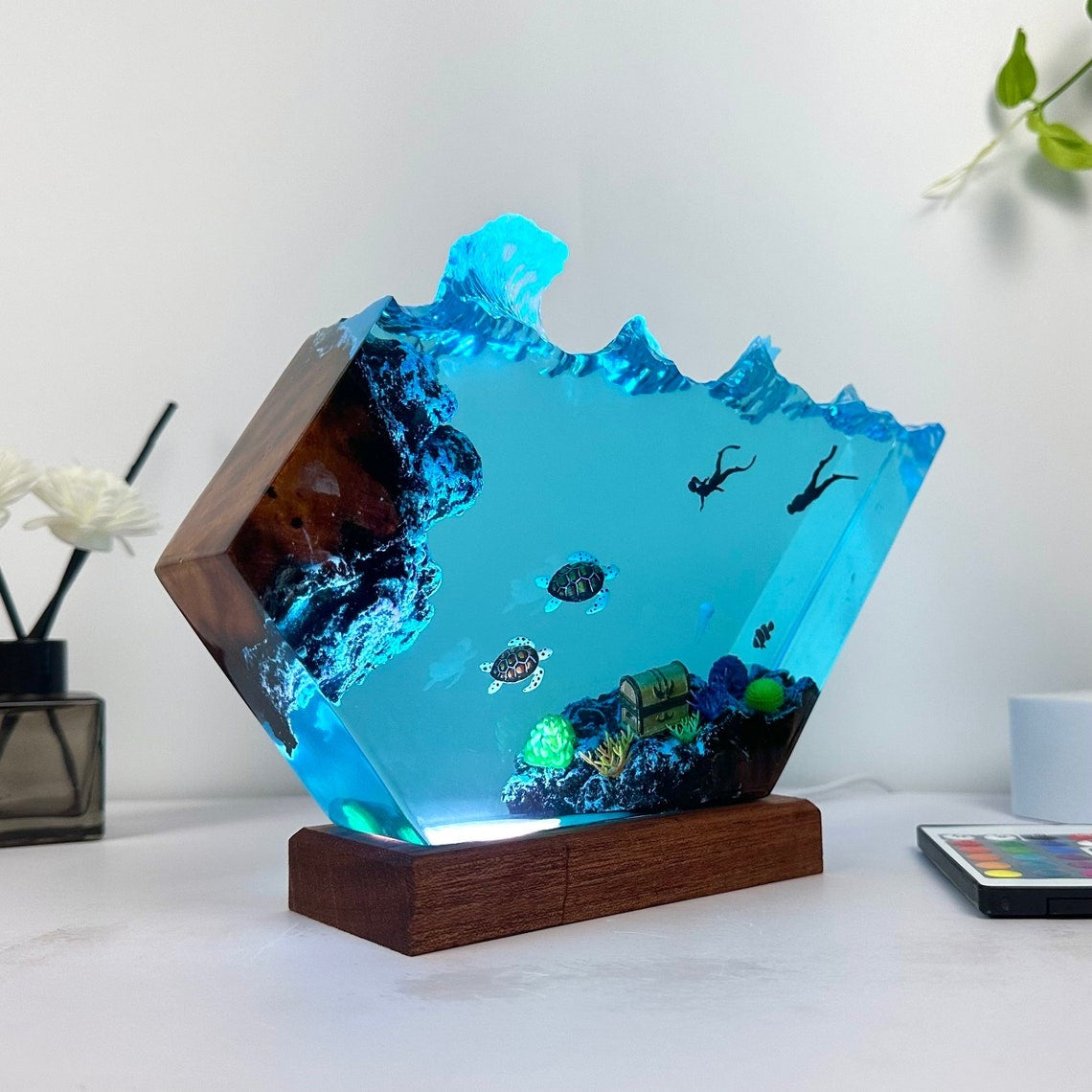 Sea Turtle and Couple Diver Resin Night Light