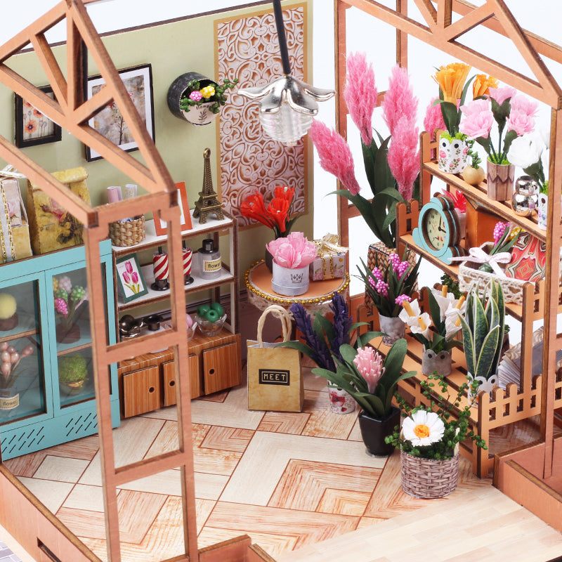 Puzziv  1: 24 DIY Dollhouse Kit (Jenny's Greenhouse)