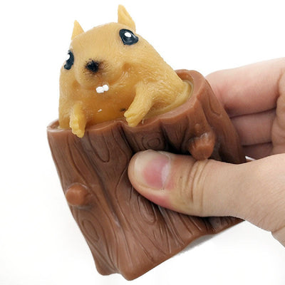 SQUEEZING SQUIRREL CUP TOY